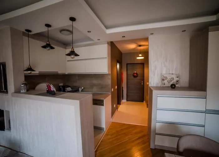 Zvezdana Prasina アパート