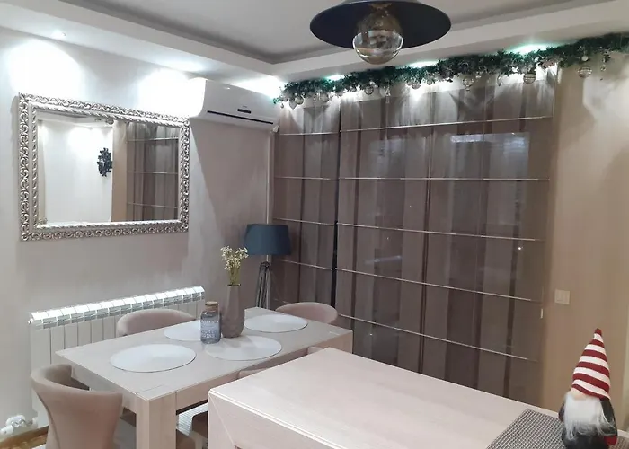 Zvezdana Prasina アパート *