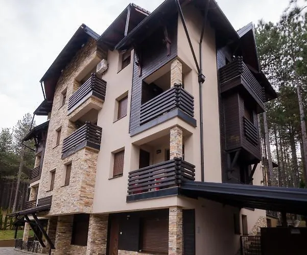 Zvezdana Prasina アパート